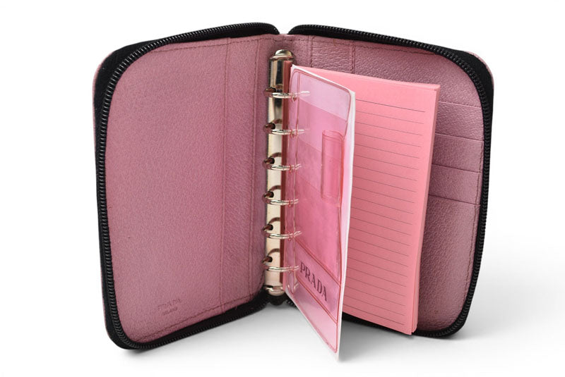 プラダ システム手帳/手帳カバー PRADA ラウンドファスナー レザー ピンク バイブルサイズ レディース【中古】