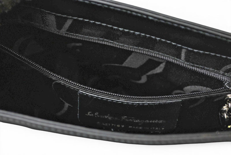 フェラガモ バッグ ヴァラ Salvatore Ferragamoショルダーバッグ 2WAY レザー ブラック シルバー金具【中古】