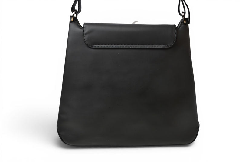 フェラガモ バッグ ヴァラ Salvatore Ferragamoショルダーバッグ 2WAY レザー ブラック シルバー金具【中古】