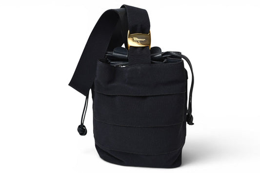 Salvatore Ferragamo サルヴァトーレフェラガモ ヴィンテージ 巾着 ショルダーバッグ ブラック レディース ドローストリング 【中古】