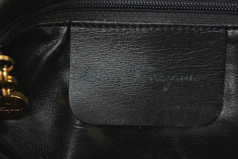 Salvatore Ferragamo サルヴァトーレフェラガモ ヴィンテージ 巾着 ショルダーバッグ ブラック レディース ドローストリング 【中古】