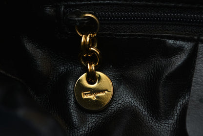 Salvatore Ferragamo サルヴァトーレフェラガモ ヴィンテージ 巾着 ショルダーバッグ ブラック レディース ドローストリング 【中古】