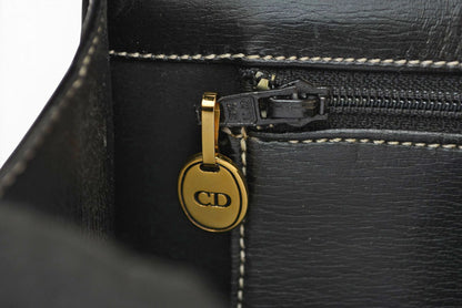 Christian Dior ディオール ヴィンテージ ショルダーバッグ レザー ブラック ゴールド金具 CDロゴ レディース 斜め掛け 【中古】