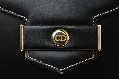 Christian Dior ディオール ヴィンテージ ショルダーバッグ レザー ブラック ゴールド金具 CDロゴ レディース 斜め掛け 【中古】