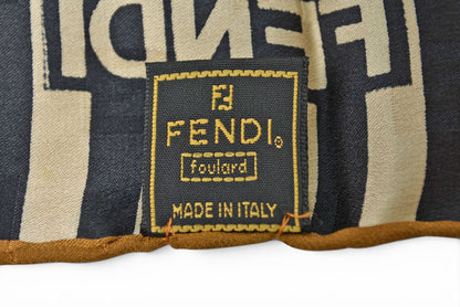 フェンディ スカーフ FENDI シルクツイル ヴィンテージ ズッカ柄 ブラック/ベージュ【中古】
