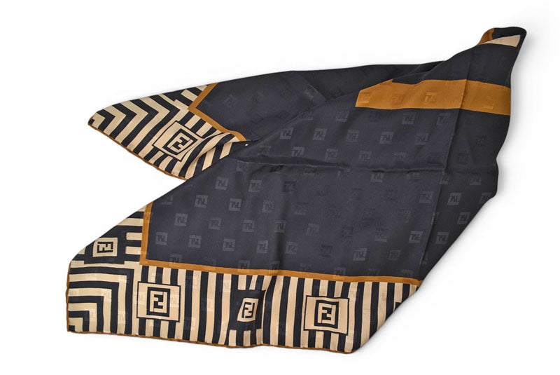 フェンディ スカーフ FENDI シルクツイル ヴィンテージ ズッカ柄 ブラック/ベージュ【中古】