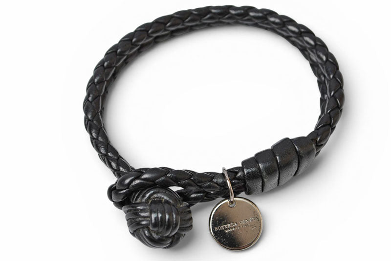 ボッテガヴェネタ ブレスレット/バングル BOTTEGA VENETA イントレチャート ブラック【中古】