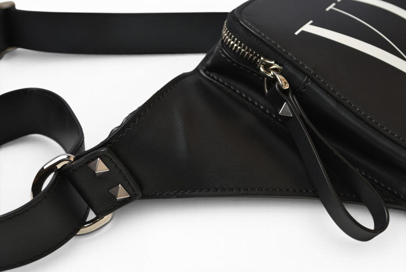 VALENTINO ヴァレンティノ レザー ベルトバッグ/ボディバッグ メンズ ブラック ホワイト 2Y2B0719 WJW ウエストバッグ クロスボディ【中古】