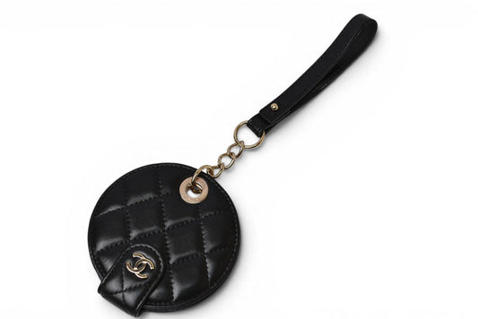 シャネル CHANEL VIP限定 ノベルティ ネームタグ マトラッセ ラウンド 黒 ラムスキン ストラップ付 ゴールド金具【中古】