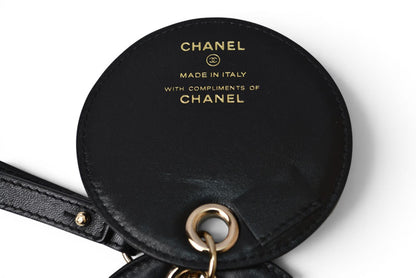 シャネル CHANEL VIP限定 ノベルティ ネームタグ マトラッセ ラウンド 黒 ラムスキン ストラップ付 ゴールド金具【中古】