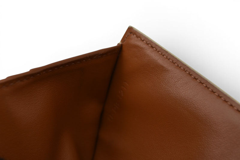 セリーヌ 財布/二つ折 CELINE ミニ財布 トリオンフ ストラップウォレット アイボリー/ブラウン【中古】