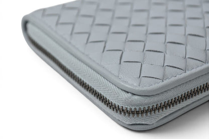 ボッテガヴェネタ 未使用 財布 BOTTEGA VENETA 長財布/ラウンドファスナー式 イントレチャート アイスブルー【中古】