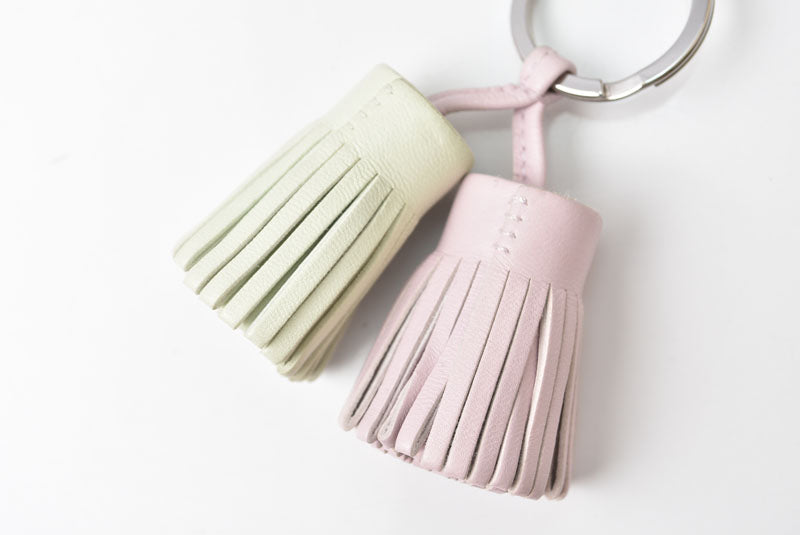 エルメス キーリング/キーホルダー/チャーム HERMES カルメン ウノドス ピンク/グリーン レディース【中古】