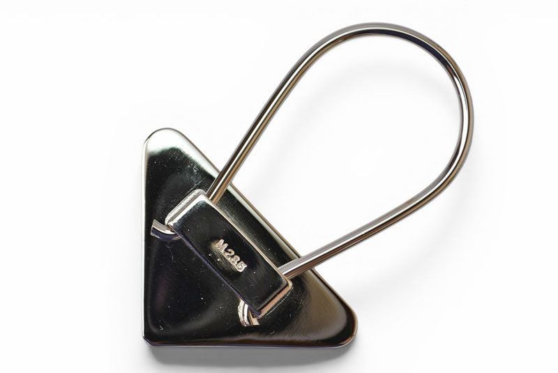 プラダ キーリング/キーホルダー PRADA トライアングル ブラウン/シルバー M285【中古】