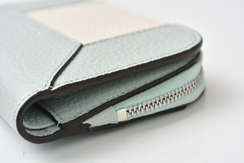 ジミーチュウ 財布 二つ折り JIMMY CHOO 財布 カーフレザー ダイヤモンド コンパクトウォレット ブルー【中古】