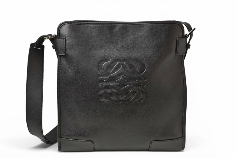 ロエベ ショルダーバッグ ヴィンテージ LOEWE アナグラム A4対応 バッグ レザーブラック【中古】