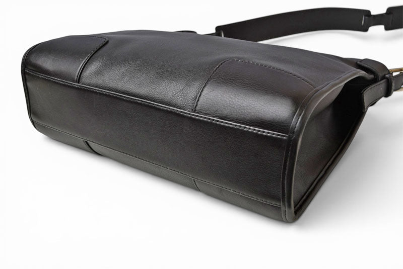 ロエベ ショルダーバッグ ヴィンテージ LOEWE アナグラム A4対応 バッグ レザーブラック【中古】