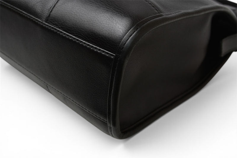 ロエベ ショルダーバッグ ヴィンテージ LOEWE アナグラム A4対応 バッグ レザーブラック【中古】
