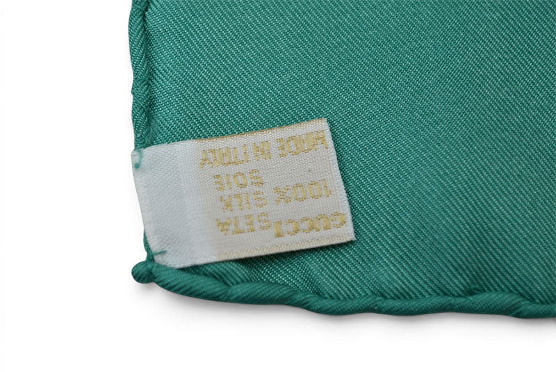 グッチ スカーフ GUCCI ヴィンテージ シルクスカーフ 熱帯魚モチーフ グリーン/ホワイト 1990年代【中古】