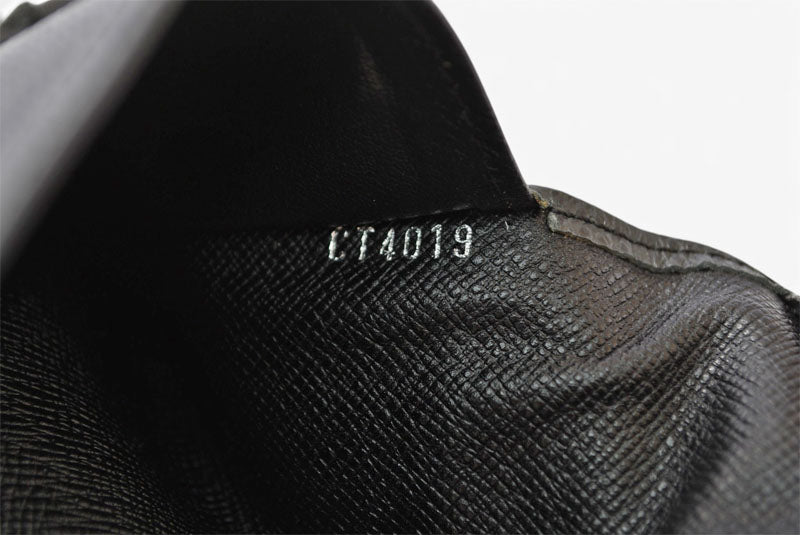 ルイヴィトン 財布/二つ折り メンズ LOUIS VUITTON ポルト カルト クレディ 円 タイガ アルドワーズ M31002 メンズ【中古】