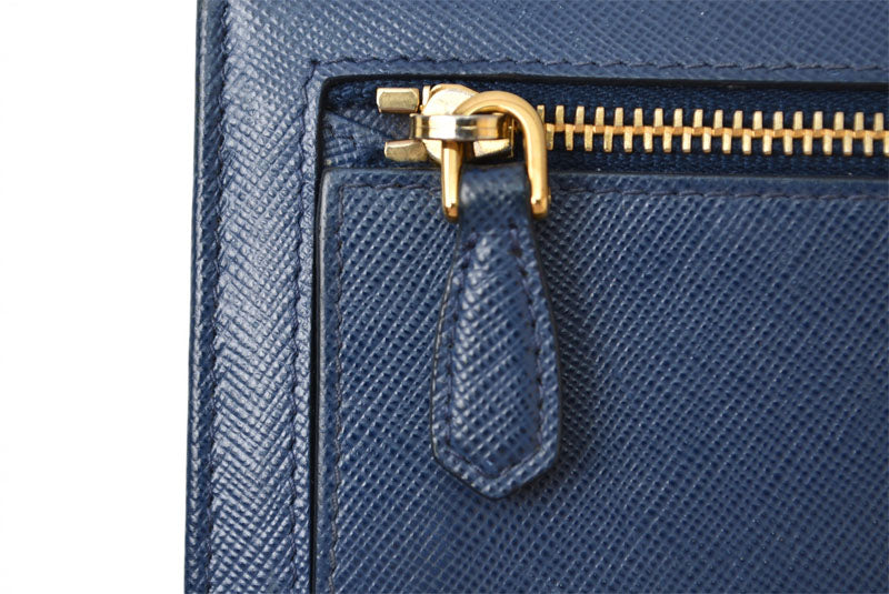 プラダ 財布 PRADA 長財布/パスケース付 1MH132 BLUETTE/ブルー SAFFIANO METAL/型押しレザー【中古】