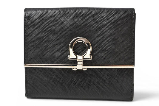 サルヴァトーレフェラガモ 財布/三つ折 Salvatore Ferragamo 折財布 ガンチーニ/ブラック【中古】