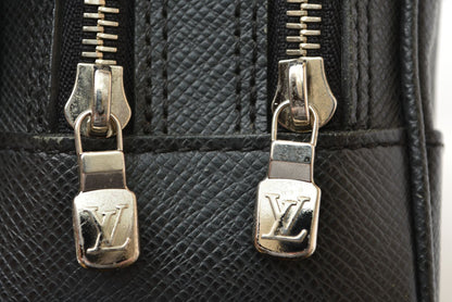 ルイヴィトン セカンドバッグ/クラッチバッグ LOUIS VUITTON バッグ/タイガ パヴェル アルドワーズ/ブラック M31142【中古】
