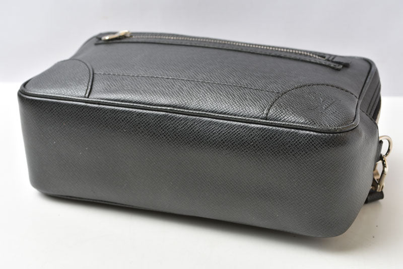 ルイヴィトン セカンドバッグ/クラッチバッグ LOUIS VUITTON バッグ/タイガ パヴェル アルドワーズ/ブラック M31142【中古】