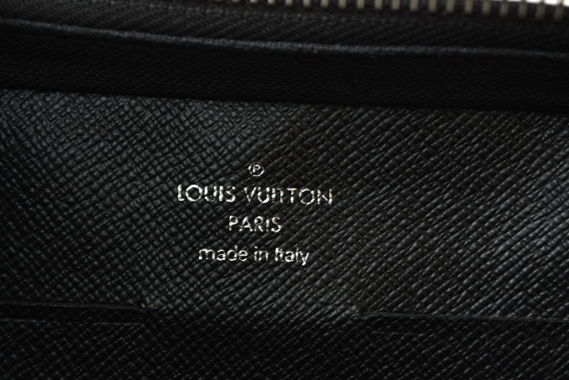 ルイヴィトン セカンドバッグ/クラッチバッグ LOUIS VUITTON バッグ/タイガ パヴェル アルドワーズ/ブラック M31142【中古】