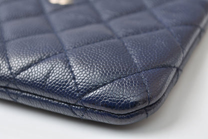 シャネル ポーチ CHANEL クラシック コスメポーチ マトラッセ キャビアスキン ネイビー【中古】