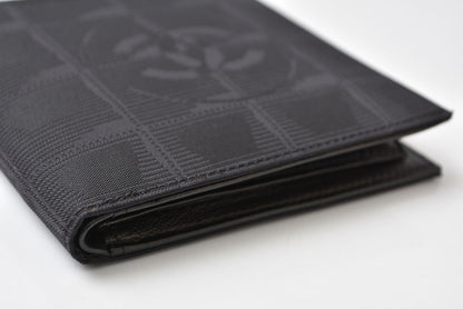 シャネル 二つ折り財布 CHANEL ヴィンテージ ニュートラベルライン ココマーク ブラック メンズ/レディース【中古】