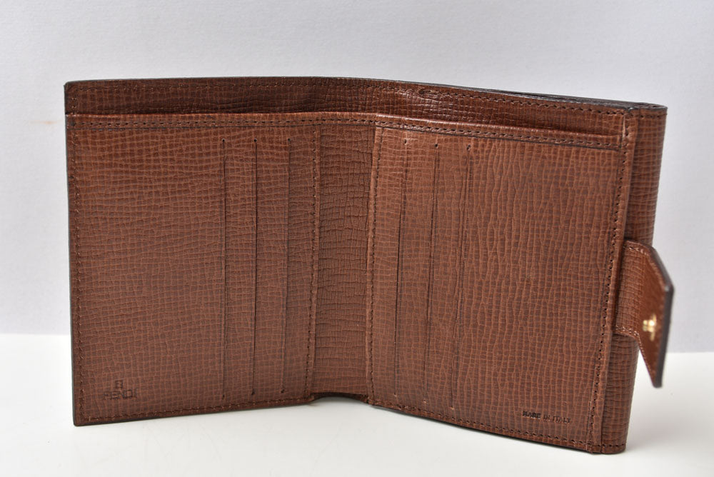 フェンディ 財布/二つ折 FENDI 折財布 8M0188 ZUCCA/ズッカ柄 ベージュ/ブラウン【中古】