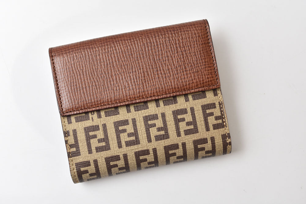 フェンディ 財布/二つ折 FENDI 折財布 8M0188 ZUCCA/ズッカ柄 ベージュ/ブラウン【中古】