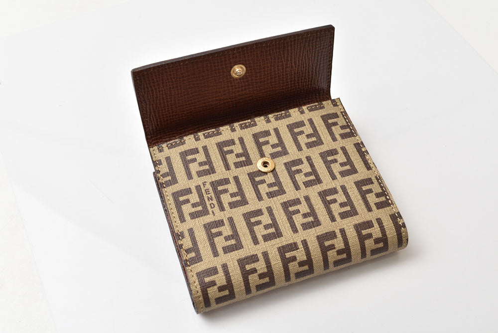 フェンディ 財布/二つ折 FENDI 折財布 8M0188 ZUCCA/ズッカ柄 ベージュ/ブラウン【中古】