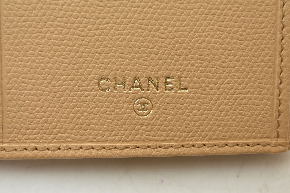 シャネル 美品 財布 ココボタン 二つ折り長財布 レザー ベージュ レディース CHANEL 財布【中古】