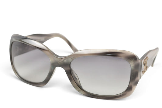 シャネル サングラス/アイウェア CHANEL ココマーク 5102 POLARIZED グレー 54□17 135 レディース【中古】