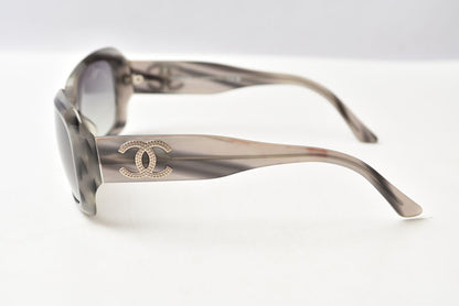 シャネル サングラス/アイウェア CHANEL ココマーク 5102 POLARIZED グレー 54□17 135 レディース【中古】