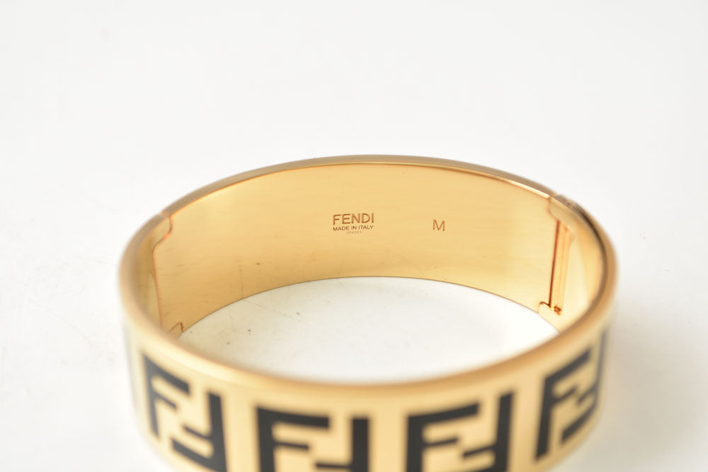 フェンディ バングル/ブレスレット FENDI FFロゴ ブラック ゴールド メタル レディース【中古】