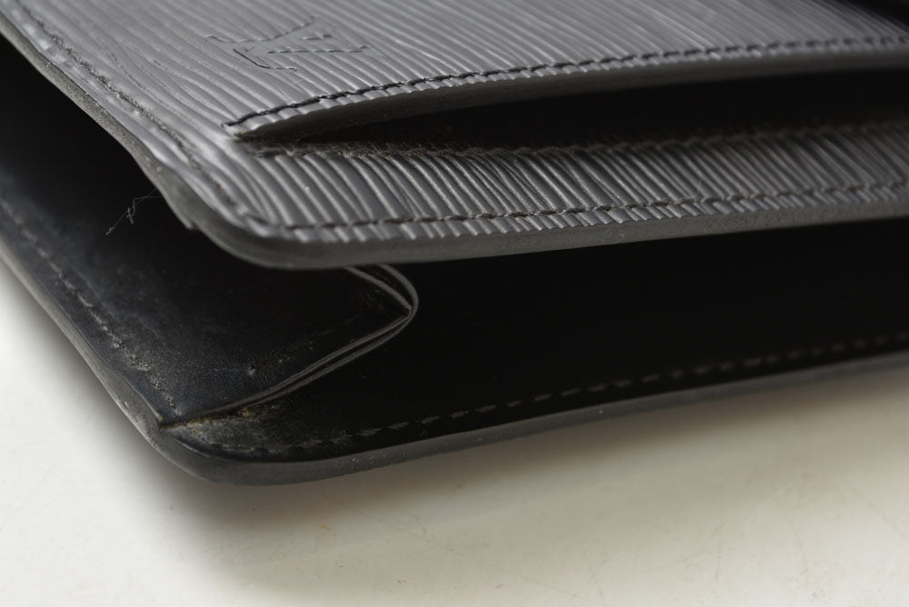 ルイヴィトン セカンドバッグ/クラッチバッグ ヴィンテージ LOUIS VUITTON エピ ポシェット セリエ ドラゴンヌ M52612 ノワール ブラック メンズ レディース【中古】