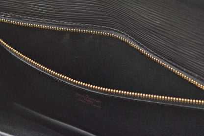 ルイヴィトン セカンドバッグ/クラッチバッグ ヴィンテージ LOUIS VUITTON エピ ポシェット セリエ ドラゴンヌ M52612 ノワール ブラック メンズ レディース【中古】
