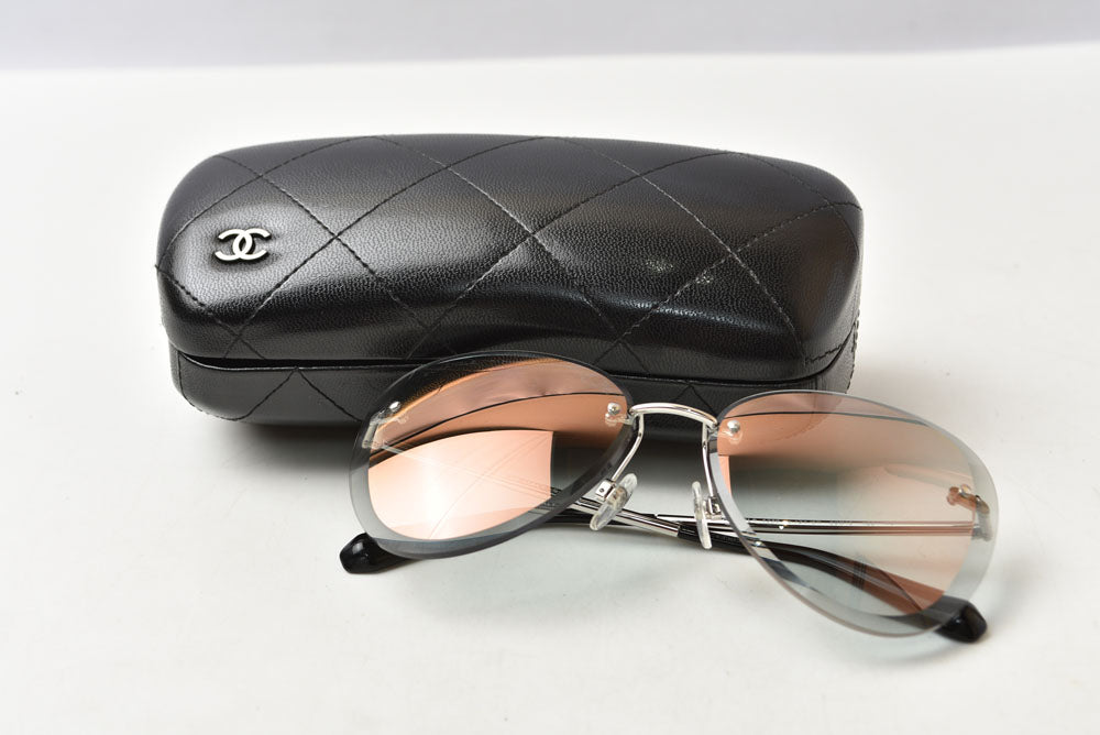 シャネル サングラス/アイウェア CHANEL 4239 ティアドロップ リムレス ブラック レディース メンズ【中古】