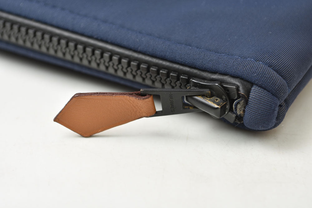 エルメス ポーチ HERMES フラットポーチ ネオバン MM ナイロン ネイビー レディース【中古】