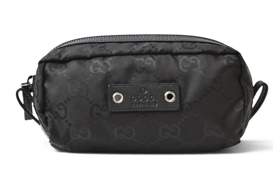 グッチ ポーチ GUCCI GGナイロン 化粧ポーチ/コスメポーチ GGブラック/ブラック 224088【中古】