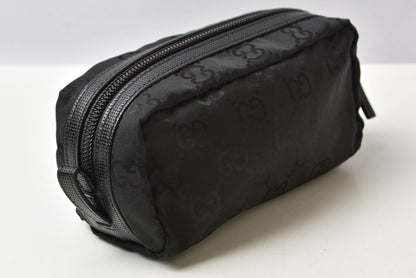 グッチ ポーチ GUCCI GGナイロン 化粧ポーチ/コスメポーチ GGブラック/ブラック 224088【中古】