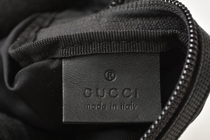 グッチ ポーチ GUCCI GGナイロン 化粧ポーチ/コスメポーチ GGブラック/ブラック 224088【中古】