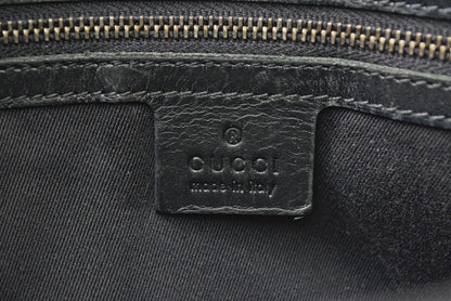 グッチ ショルダーバッグ GUCCI ヴィンテージ 109106 GGキャンバス メッセンジャーバッグ GGブラック/ブラック【中古】