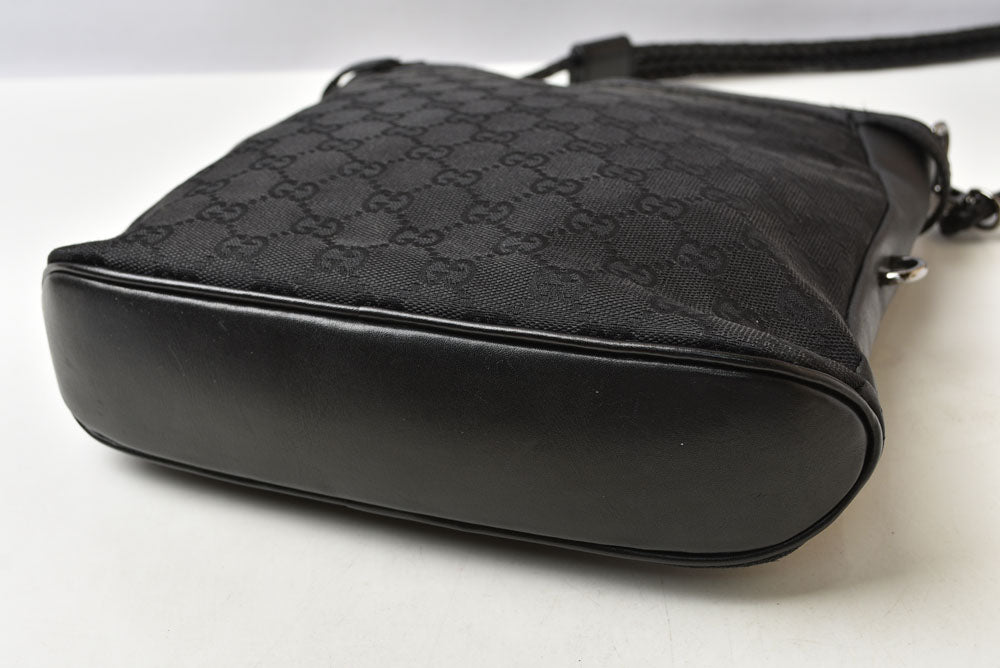 グッチ ショルダーバッグ GUCCI ヴィンテージ 109106 GGキャンバス メッセンジャーバッグ GGブラック/ブラック【中古】