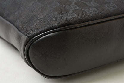 グッチ ショルダーバッグ GUCCI ヴィンテージ 109106 GGキャンバス メッセンジャーバッグ GGブラック/ブラック【中古】