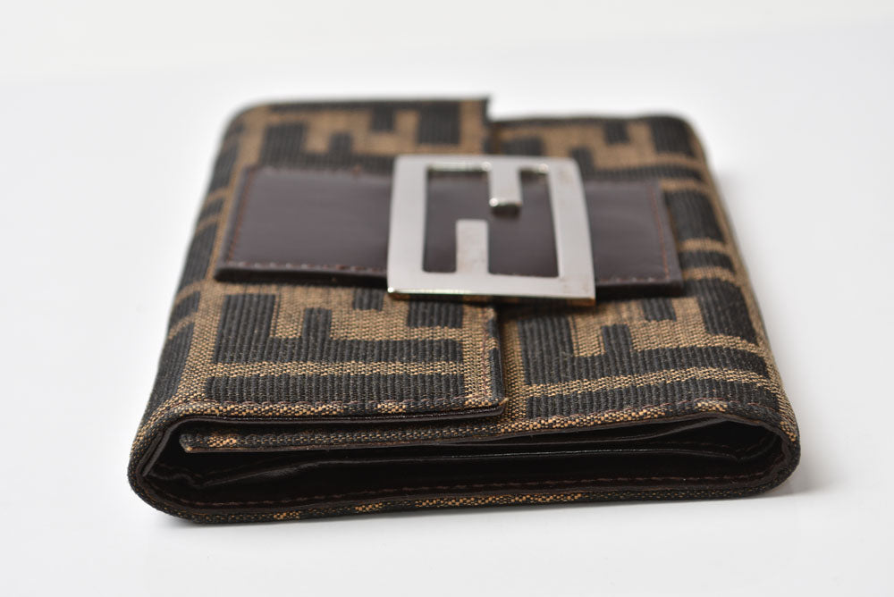 フェンディ 財布/二つ折 FENDI 折財布 ZUCCA/ズッカ柄 8M0011 ブラウン【中古】