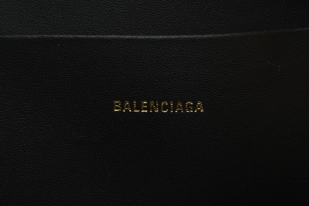 バレンシアガ マルチポーチ BALENCIAGA クラッチバッグ BB モノグラム ポーチ ラウンド ブラウン 702624 210DA 2762 メンズ/レディース【中古】